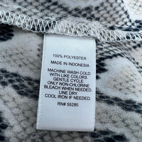 Express Womens Button Front Shirt Gray Snake Print Long Sleeve Cuff Blouse XS - Picture 11 of 11